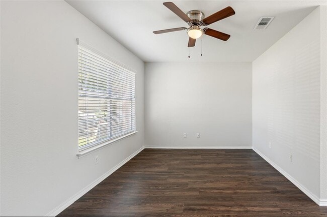 Building Photo - 1616 Windy Park Ct