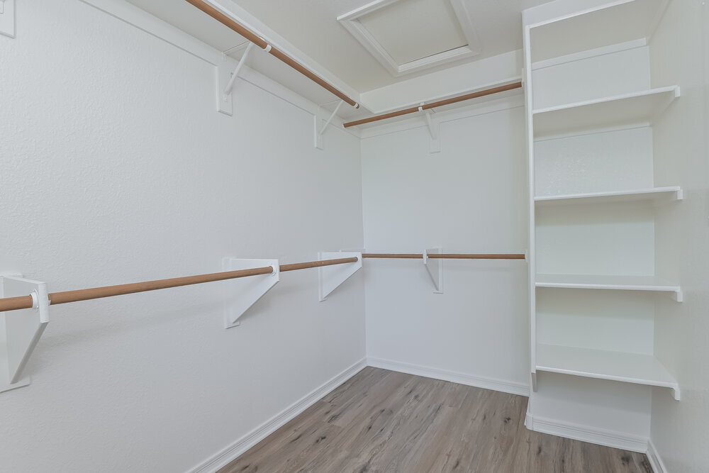 Building Photo - 122 W Camino Rancho Palomas