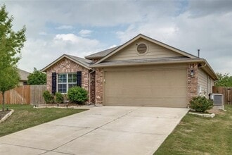 Building Photo - 405 Camellia Dr