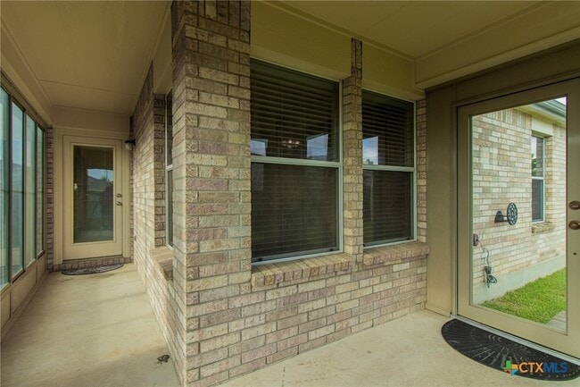 Building Photo - 2203 Love Rd