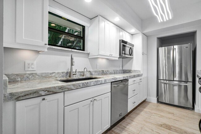 Building Photo - 11863 Wimbledon Cir