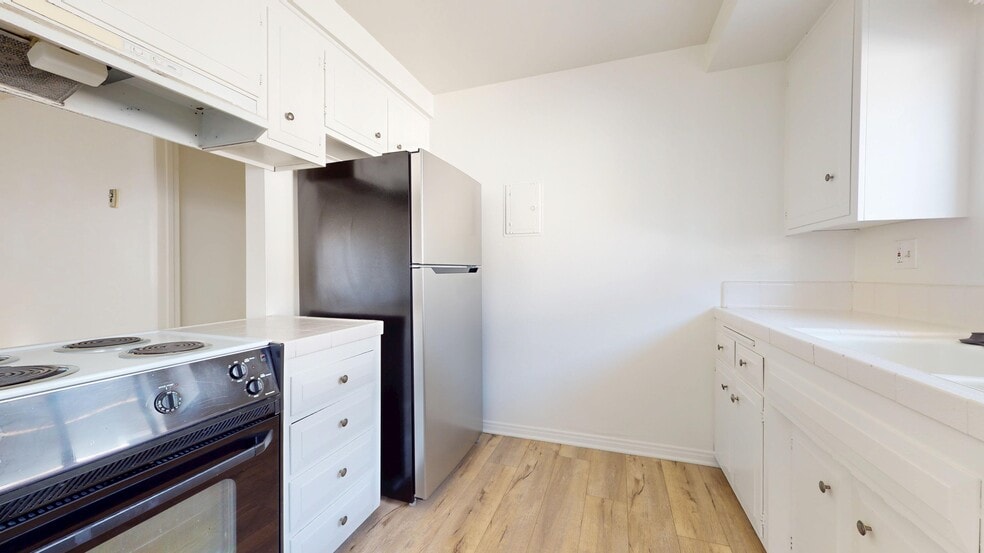 Building Photo - 1306 Amethyst St