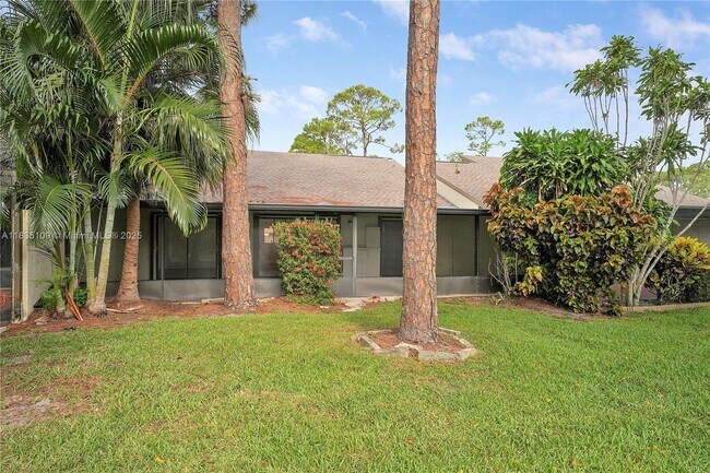 Building Photo - 244 Pleasant Wood Dr