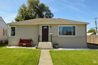 Building Photo - Charming Northside Rancher 3 bedrooms with...