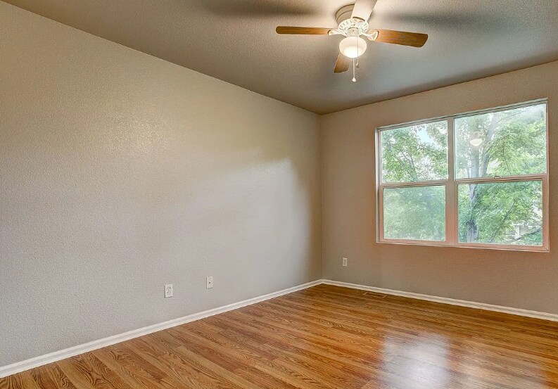 Building Photo - 6615 Desert Willow Way
