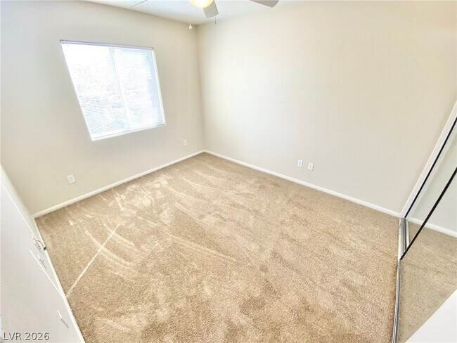 Building Photo - 8569 Rhamus Ct