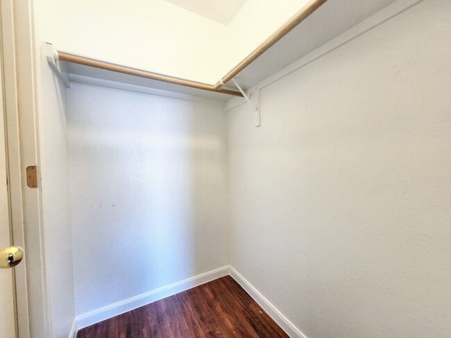 Building Photo - 1617 Sunterro-