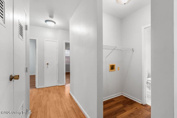 Building Photo - 1704 De Soto Terrace