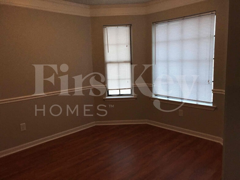Building Photo - 6418 S Fawn Hollow Cir