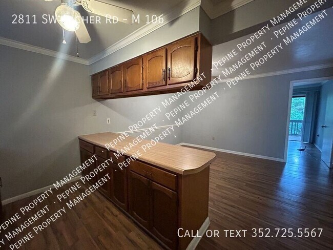 Building Photo - 2811 SW Archer Rd