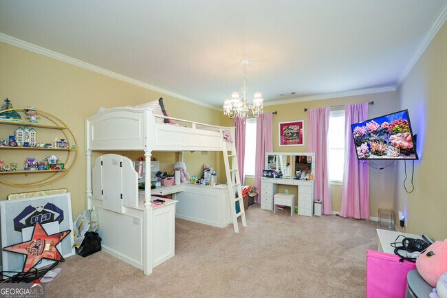 Building Photo - 2210 Spalding Dr