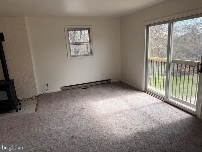 Building Photo - 7285 Clyde Jones Rd