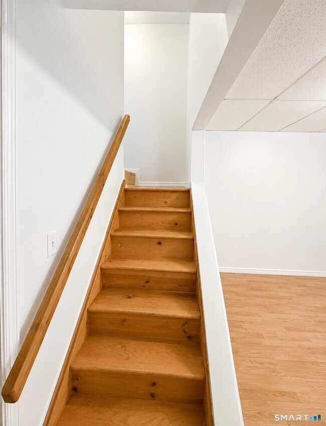 Building Photo - 309 Terrace Ave