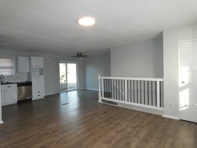 Building Photo - 5220 NE 57th St