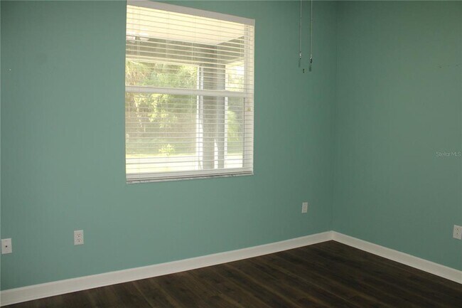Building Photo - 9122 64th Ct E