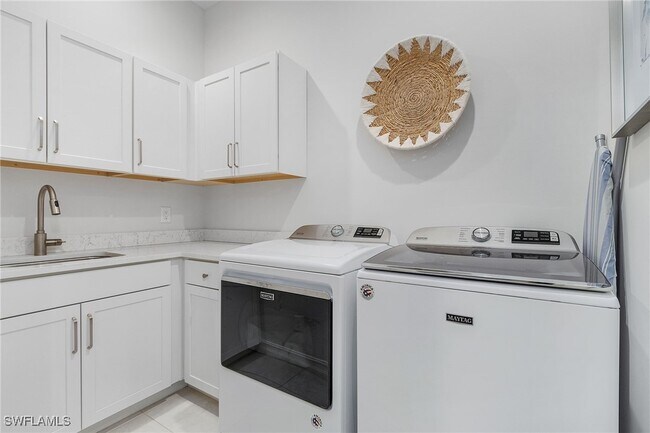 Building Photo - 14226 Charthouse Cir