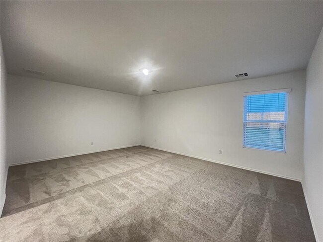 Building Photo - 620 SW 11th St