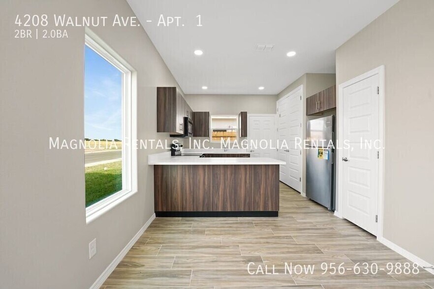 Building Photo - 4208 Walnut Ave