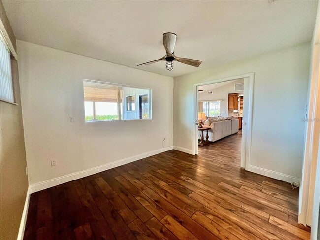 Building Photo - 3006 Country Lake Dr