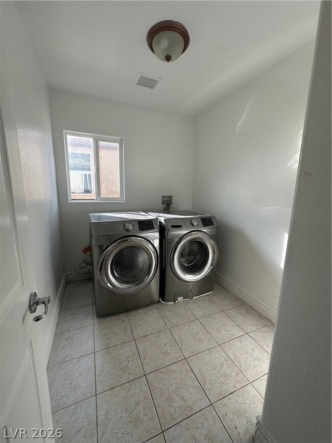 Building Photo - 9763 Waukegan Ave