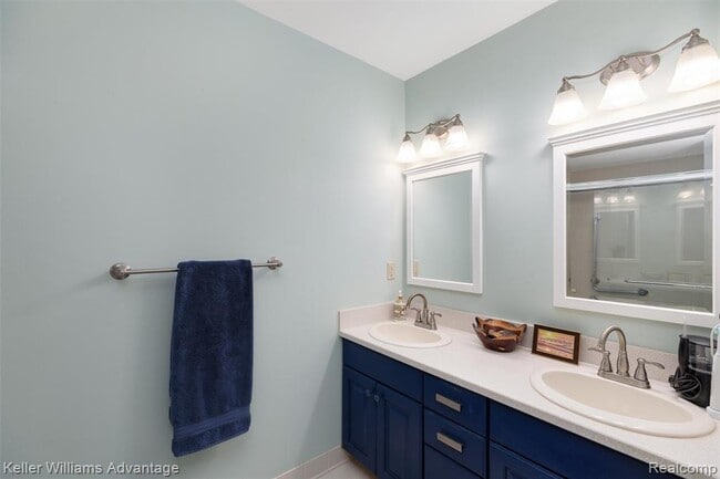 Building Photo - 2819 Monte Vista Ave