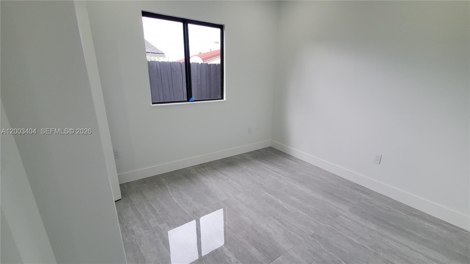 Building Photo - 40 SW 34th Ave