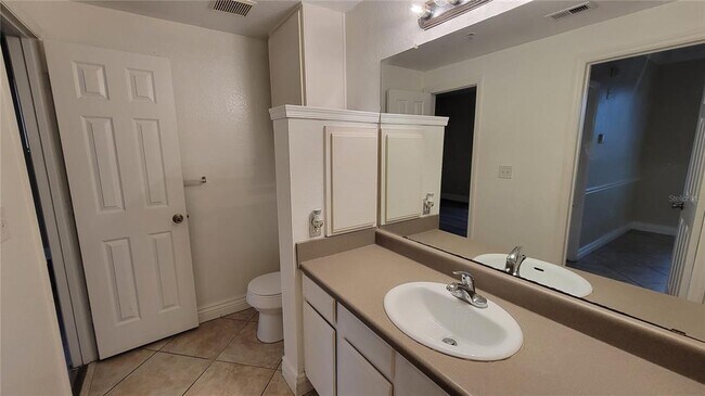 Building Photo - 5513 Pga Blvd