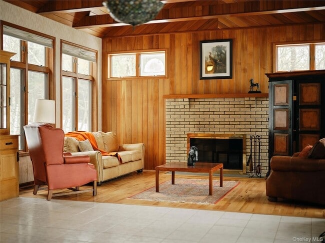 Building Photo - 136 Browning Blvd