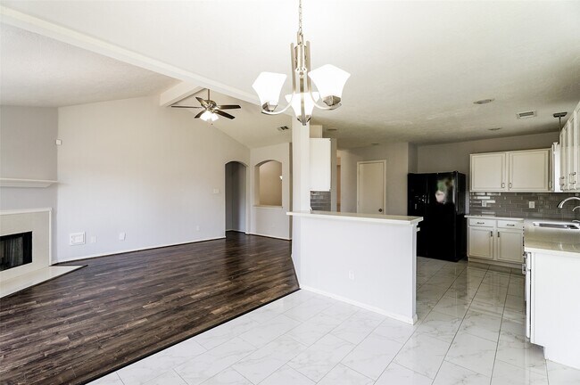 Building Photo - 16915 Pheasant Ridge Dr