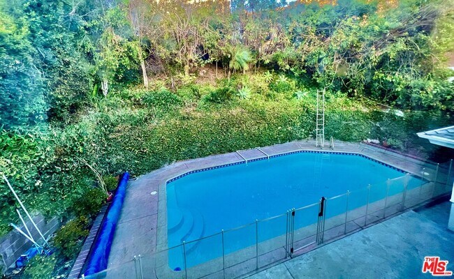 Building Photo - 1008 Westholme Ave