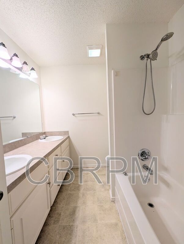 Building Photo - 2417 87th St