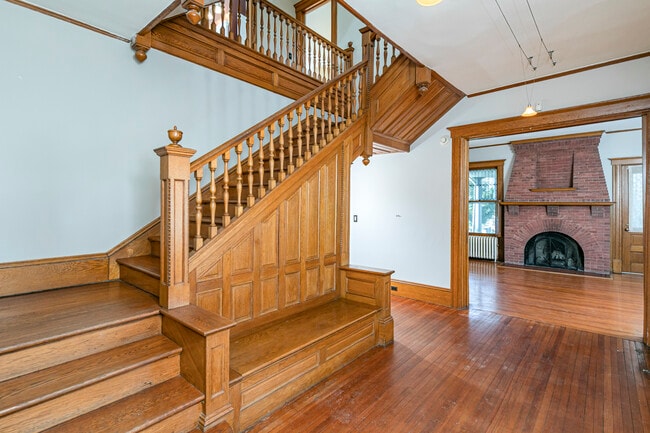 Building Photo - 54 Hodge Rd