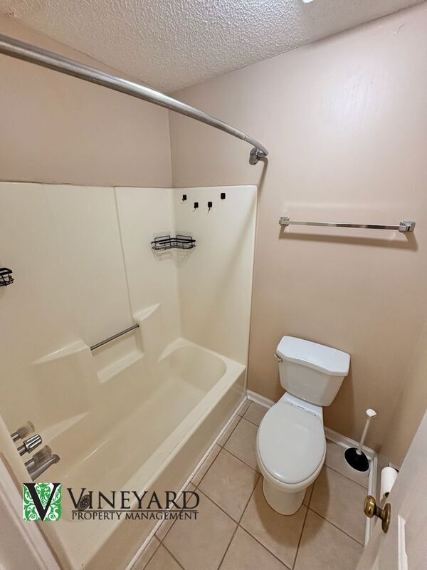 Building Photo - 1065 Sand Wedge Cir