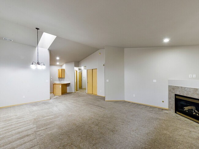 Building Photo - 22471a