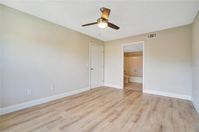 Building Photo - 2214 Grand Cayman Ct
