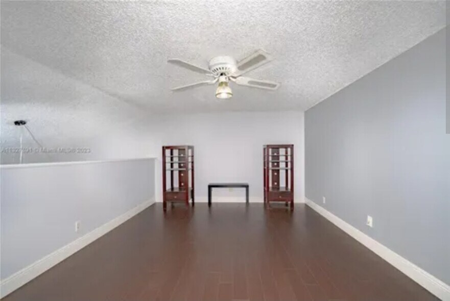 Building Photo - 3324 NW 101st Ave