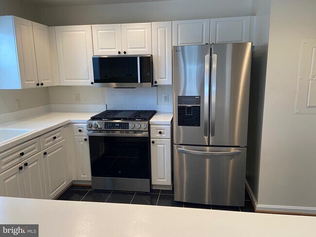 Building Photo - 20590 Cornstalk Terrace