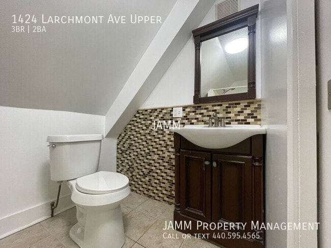 Building Photo - 1424 Larchmont Ave