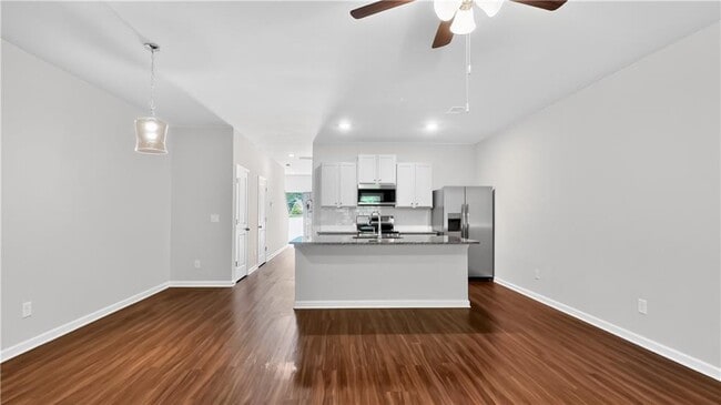 Building Photo - 2350 Mountain Springs Pl