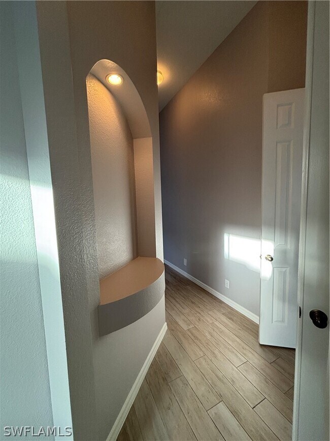 Building Photo - 2210 Grove Dr