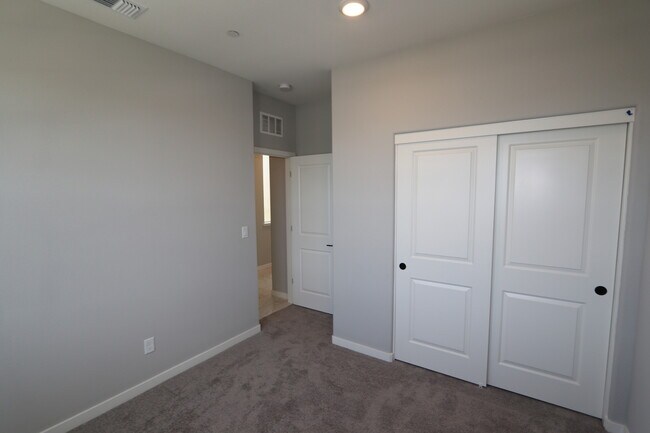 Building Photo - 2982 Melo Pearl St