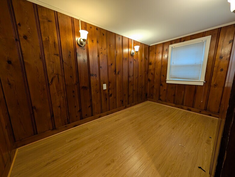 Home Study - 4201 Roland Ave