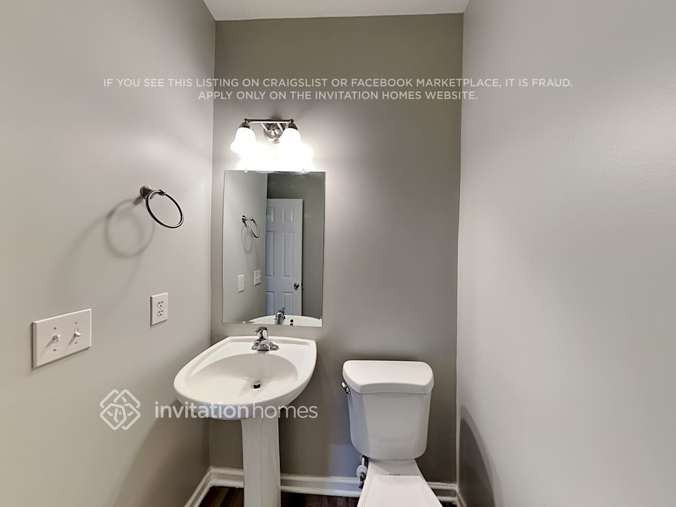 Building Photo - 720 Red Oak Tree Dr