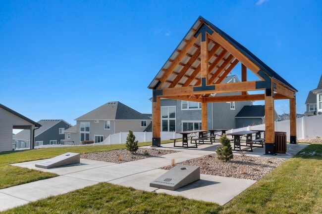 Building Photo - BRAND NEW LUXURY ROW END TOWNHOUSE W 2 CAR GARAGE