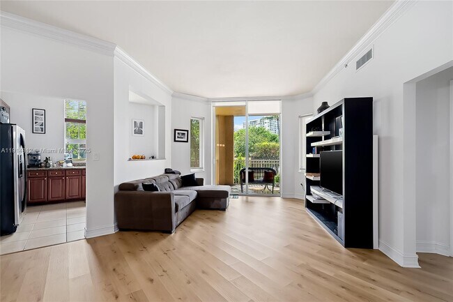 Building Photo - 3001 NE 185th St