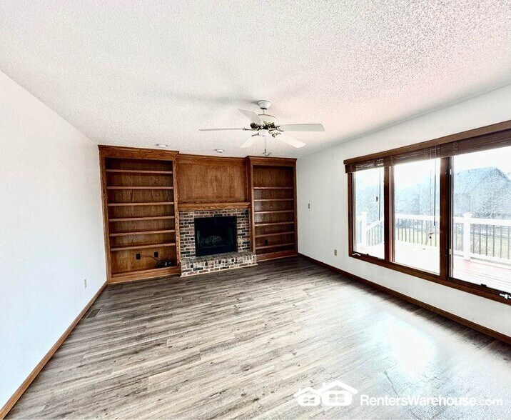 Building Photo - 2048 Walnut St