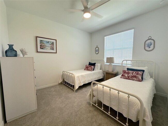 Building Photo - 14201 Heritage Landing Blvd