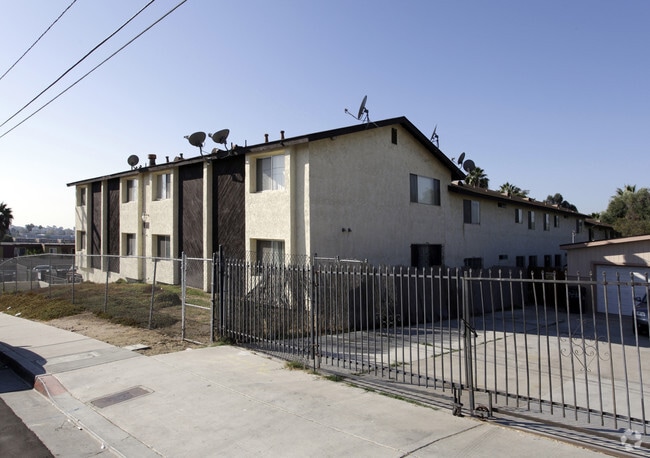 Building Photo - 344-348 S Willie James Jones Ave