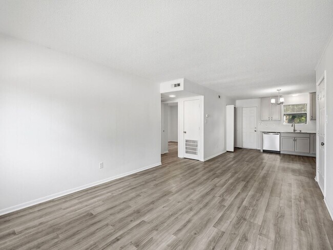 Building Photo - Welcome to Brynn Marr!