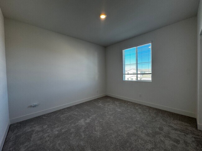 Building Photo - Beautiful, Almost New Winchester 5 Bedroom House with SOLAR